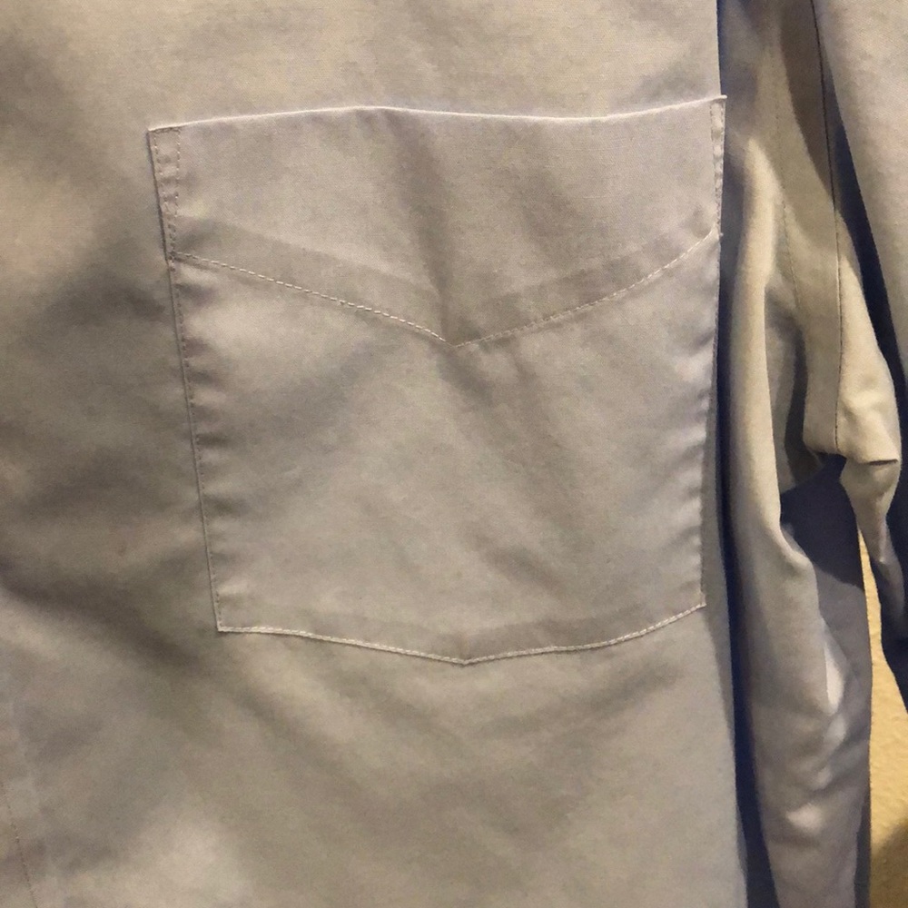 Men’s button down - Picture 3 of 4